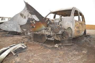 Cinco vehículos calcinados un incendio intencionado en un solar de El Ejido-Telde/TA.